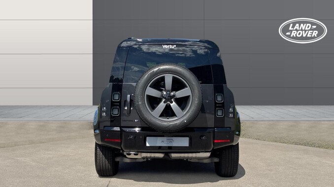 Land Rover Defender 3.0 D250 X-Dynamic SE 110 5dr Auto Diesel Estate - Image 6